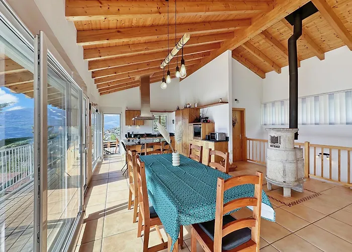 Hébergement de vacances Family Mountain Hideway In The Swiss Alps *